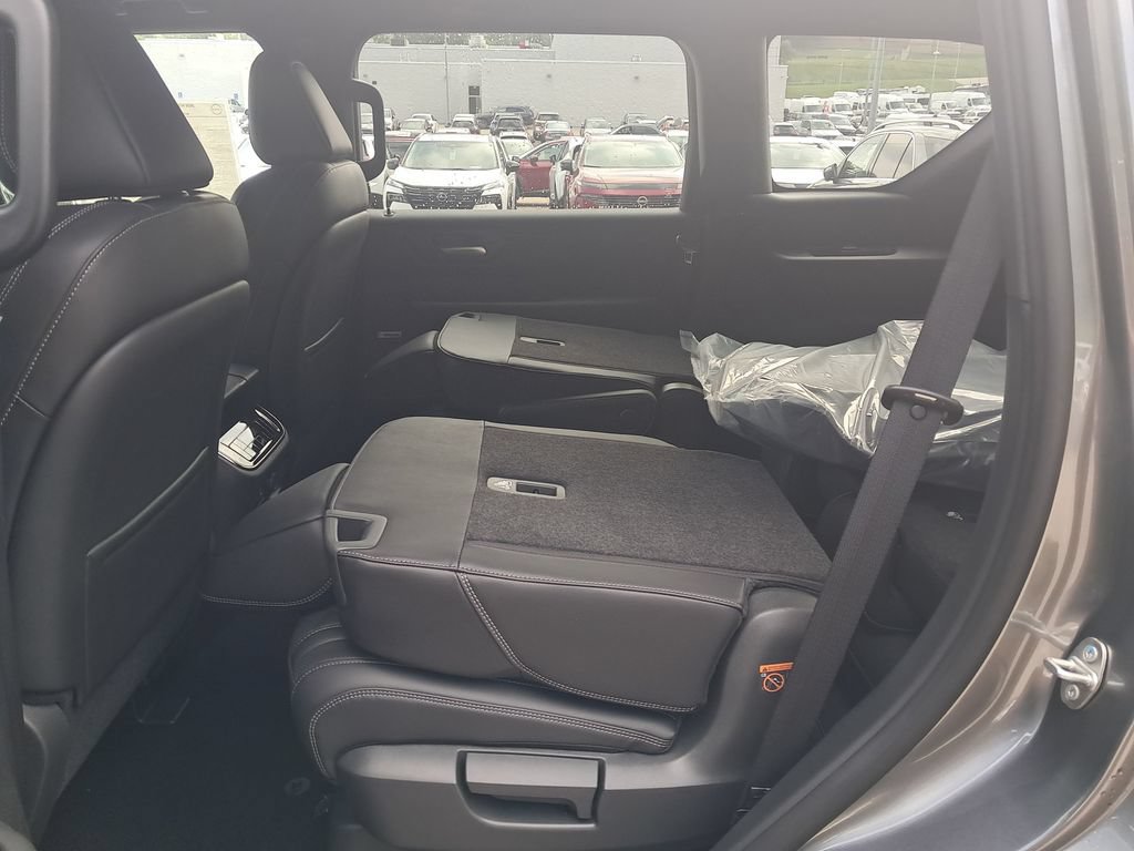 New 2026 Nissan Armada PRO-4X w/ Captain's Chari Seat Package AWD/4WD image 26
