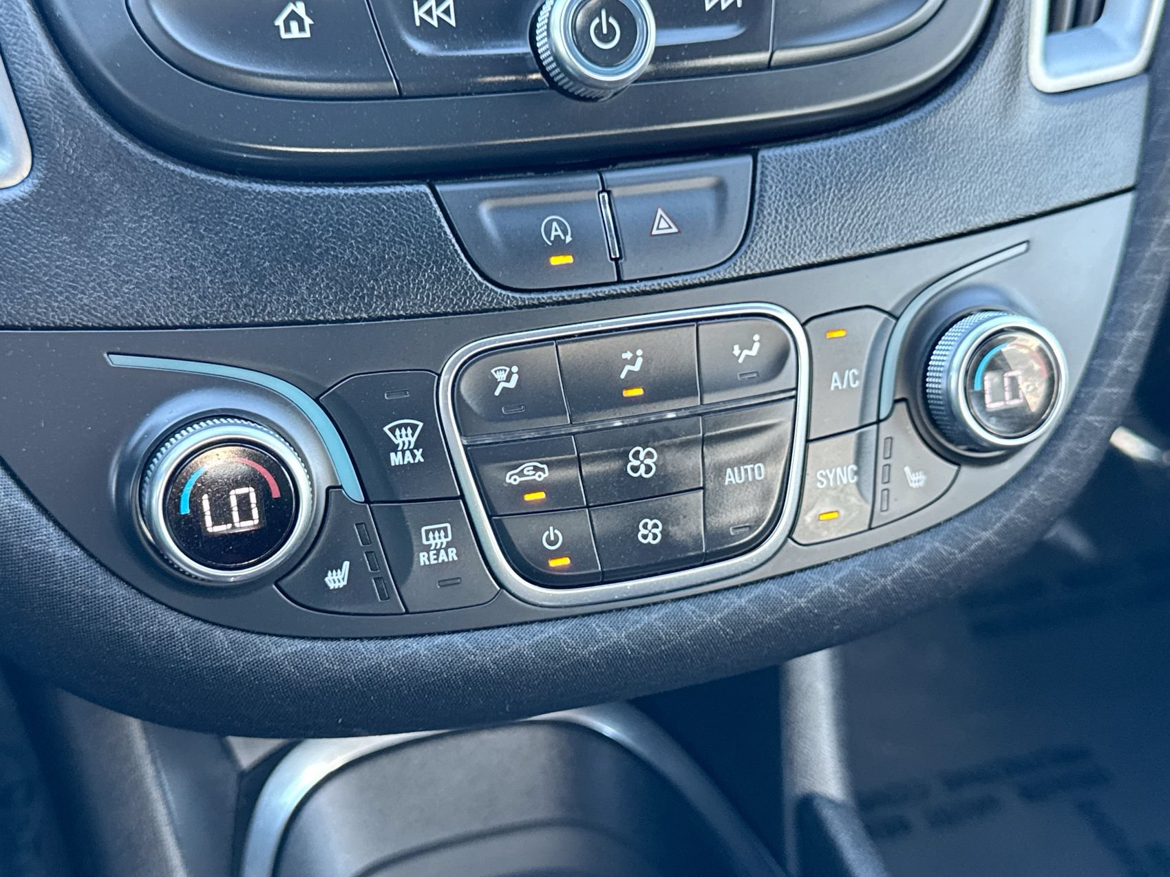 Used 2025 Chevrolet Malibu LT FWD image 18