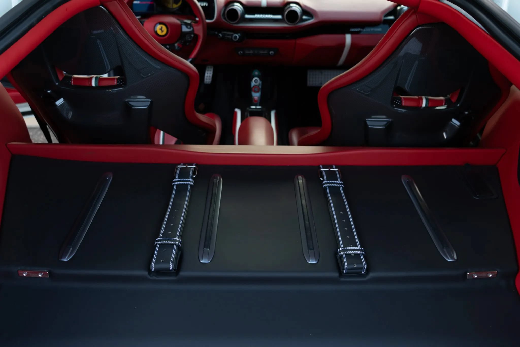 Used 2020 Ferrari 812 Superfast RWD image 29