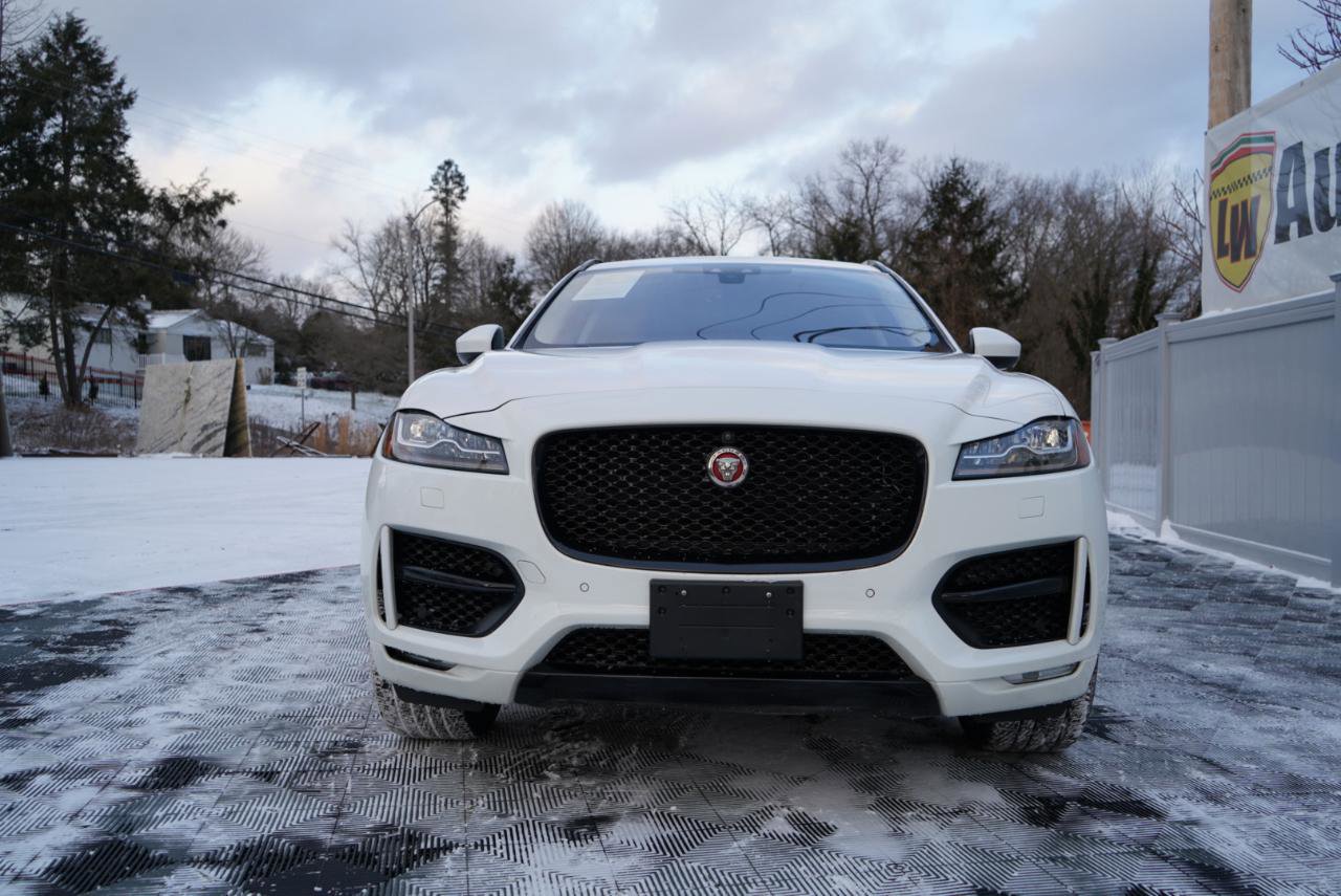 Used 2020 Jaguar F-PACE R-Sport image 17