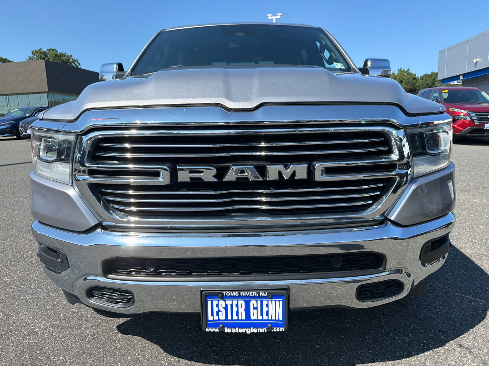 Used 2023 RAM 1500 Laramie AWD/4WD image 3