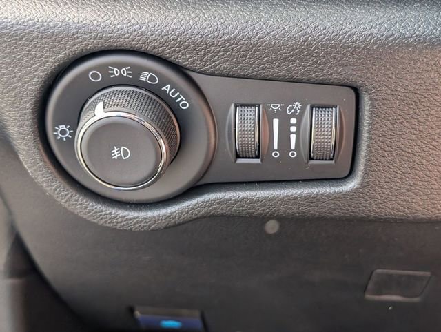 New 2026 Chrysler Pacifica Select image 14