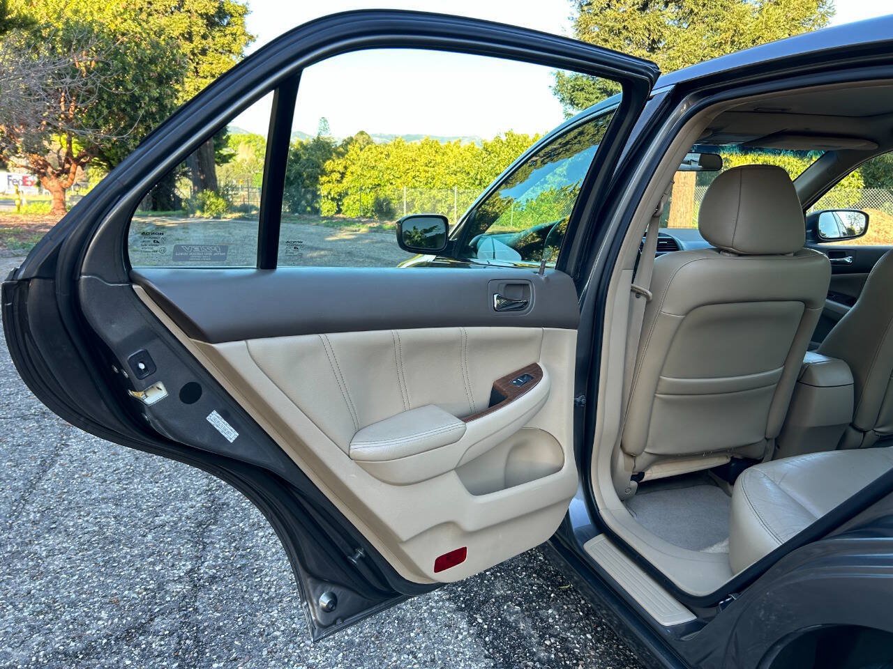 Used 2007 Honda Accord EX-L image 28