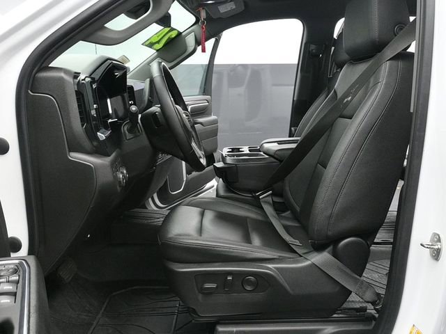 Used 2024 Chevrolet Silverado 2500 LTZ image 9