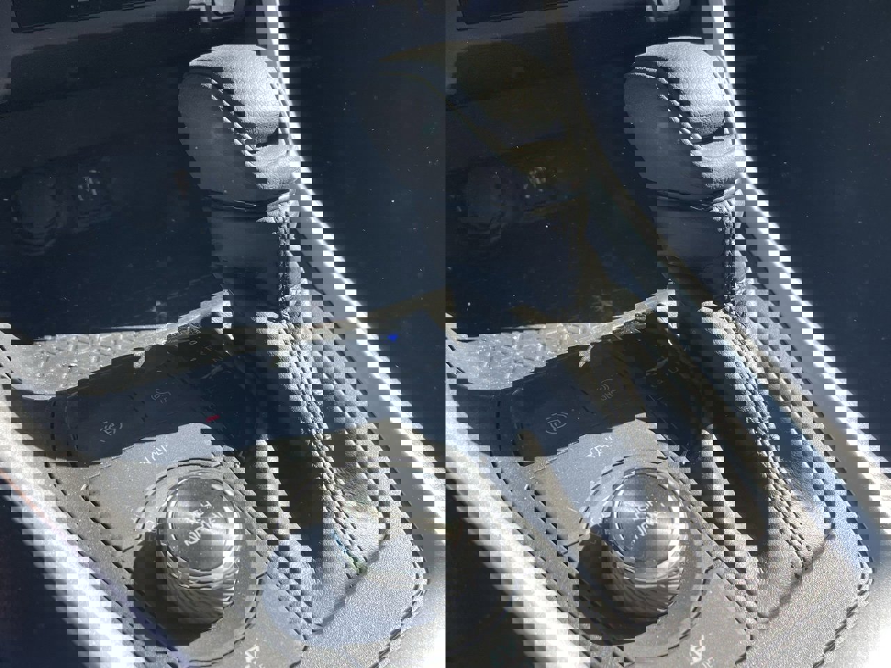 Used 2025 Toyota RAV4 XLE image 5