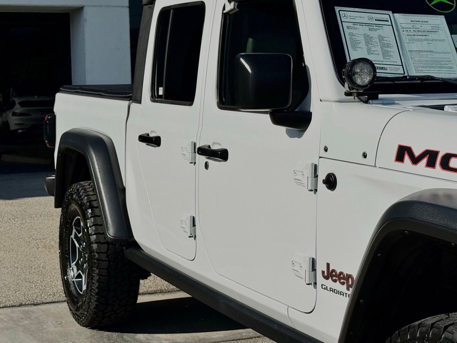 Used 2021 Jeep Gladiator Mojave AWD/4WD image 9