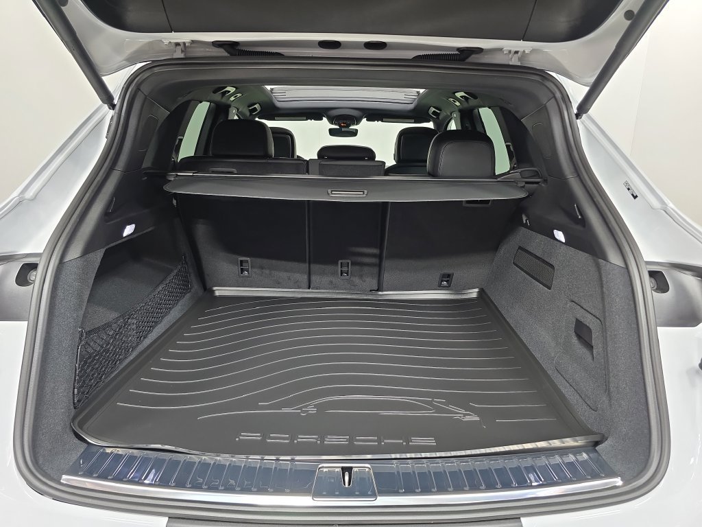 Certified 2026 Porsche Cayenne S AWD/4WD image 31