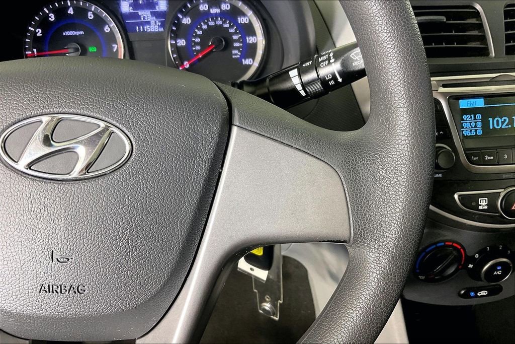 Used 2017 Hyundai Accent SE image 28