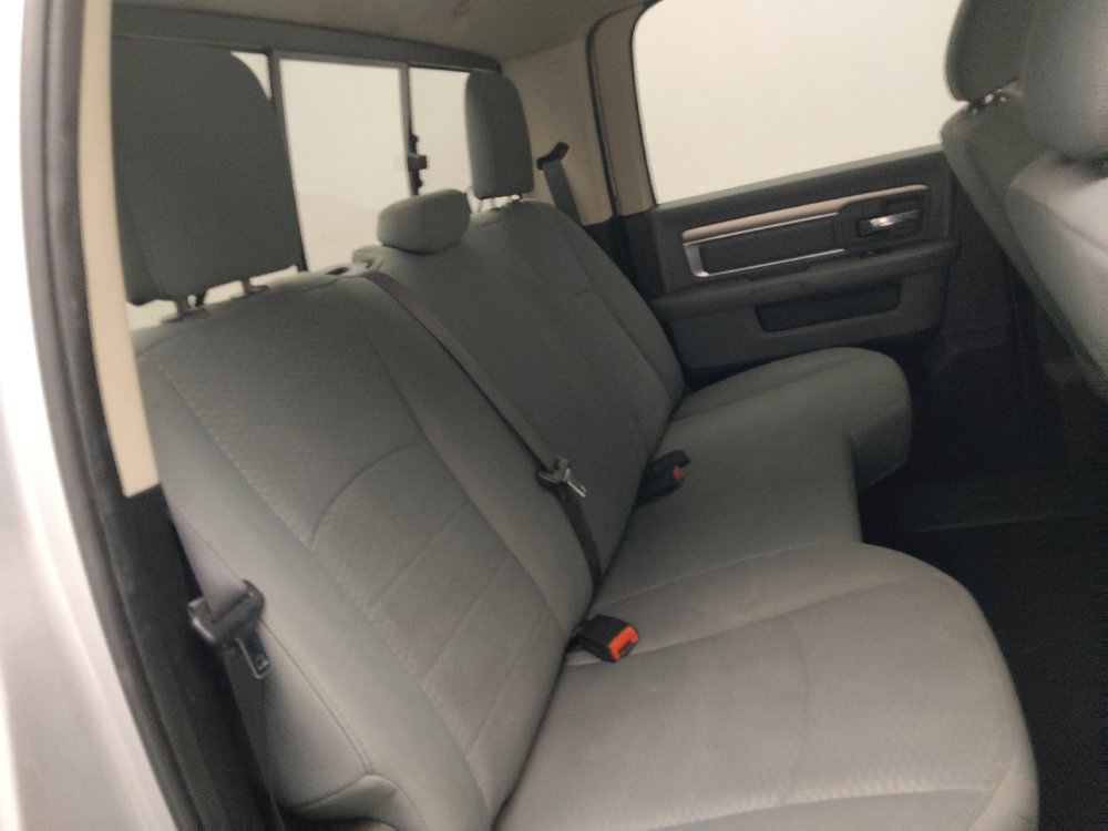 Used 2019 RAM 1500 Classic SLT RWD image 19