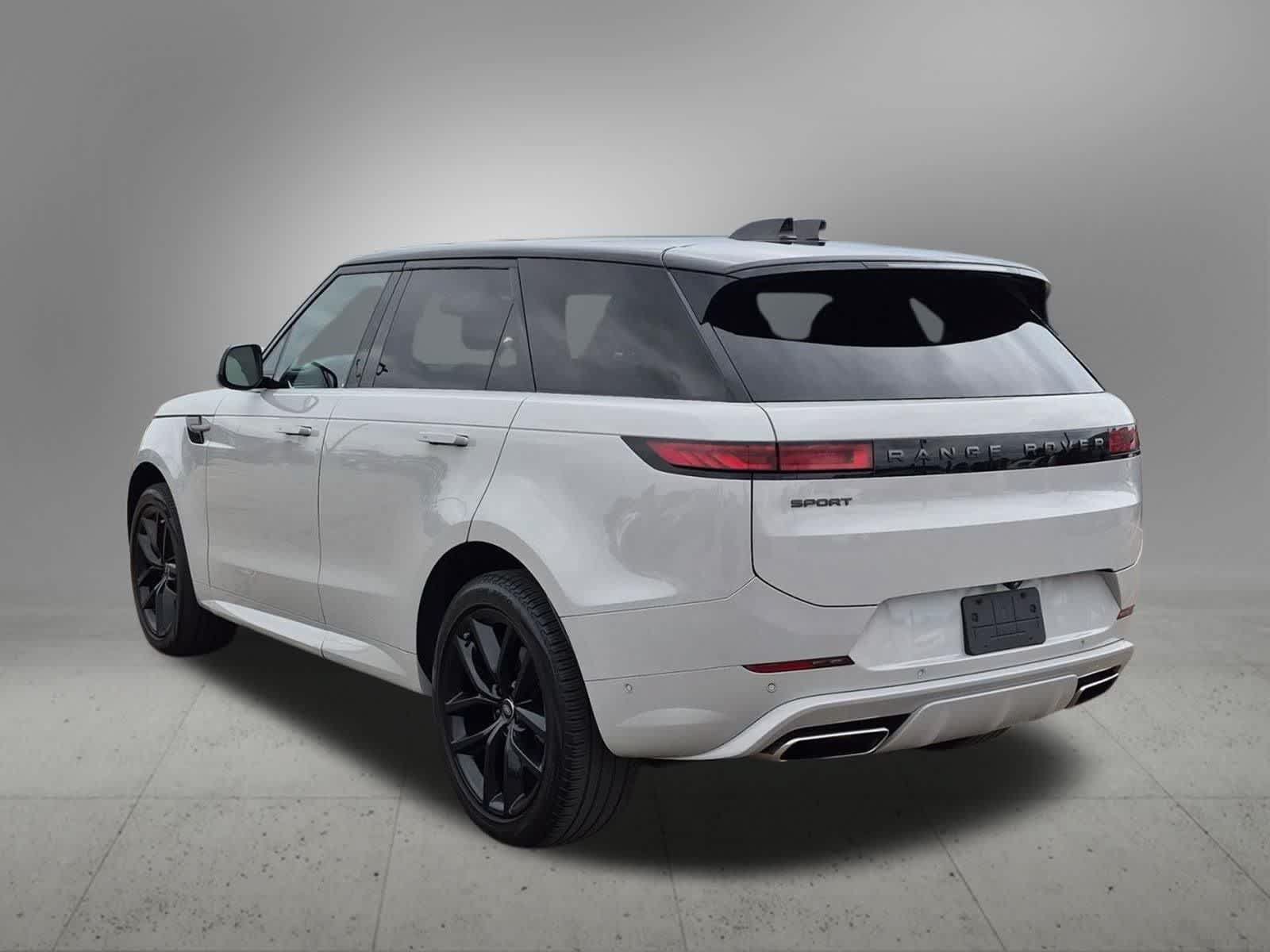Used 2024 Land Rover Range Rover Sport Dynamic SE AWD/4WD image 4
