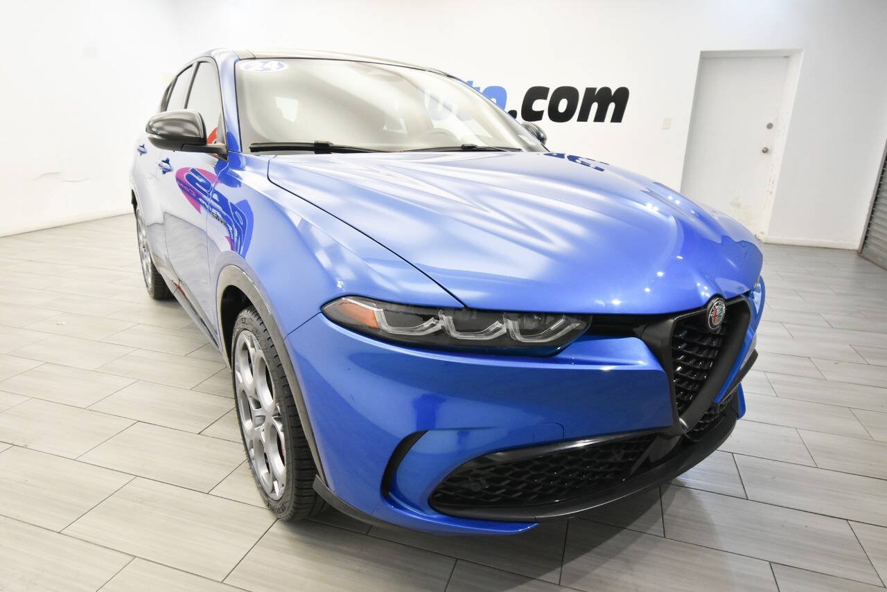 Used 2024 Alfa Romeo Tonale Veloce AWD/4WD image 7