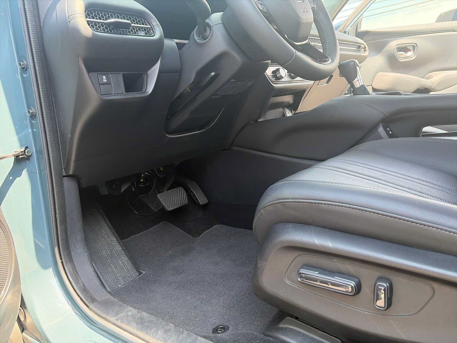 Used 2024 Honda HR-V EX-L image 25