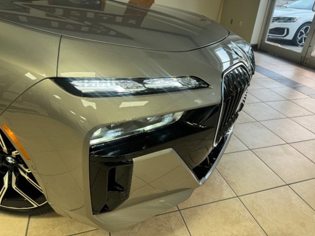 Used 2024 BMW 760i xDrive w/ Executive Package image 6