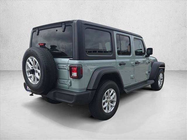 Used 2023 Jeep Wrangler Unlimited Sport AWD/4WD image 3