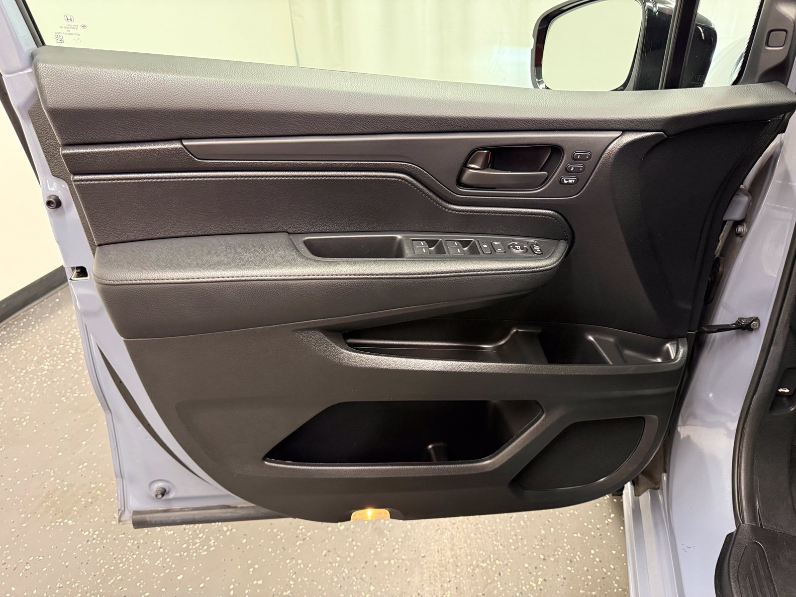Used 2025 Honda Odyssey Sport-L image 10