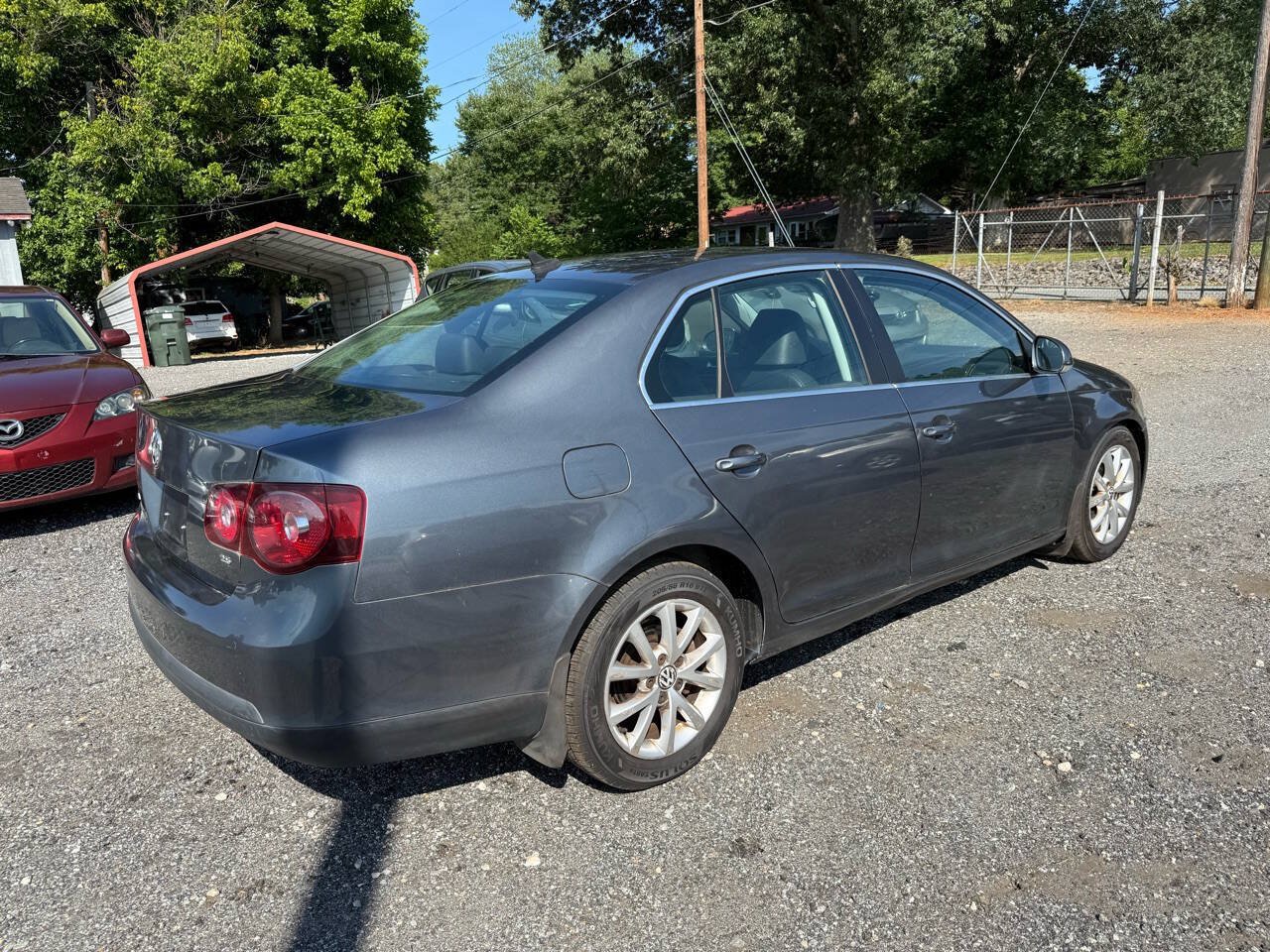 Used 2010 Volkswagen Jetta SE FWD image 8