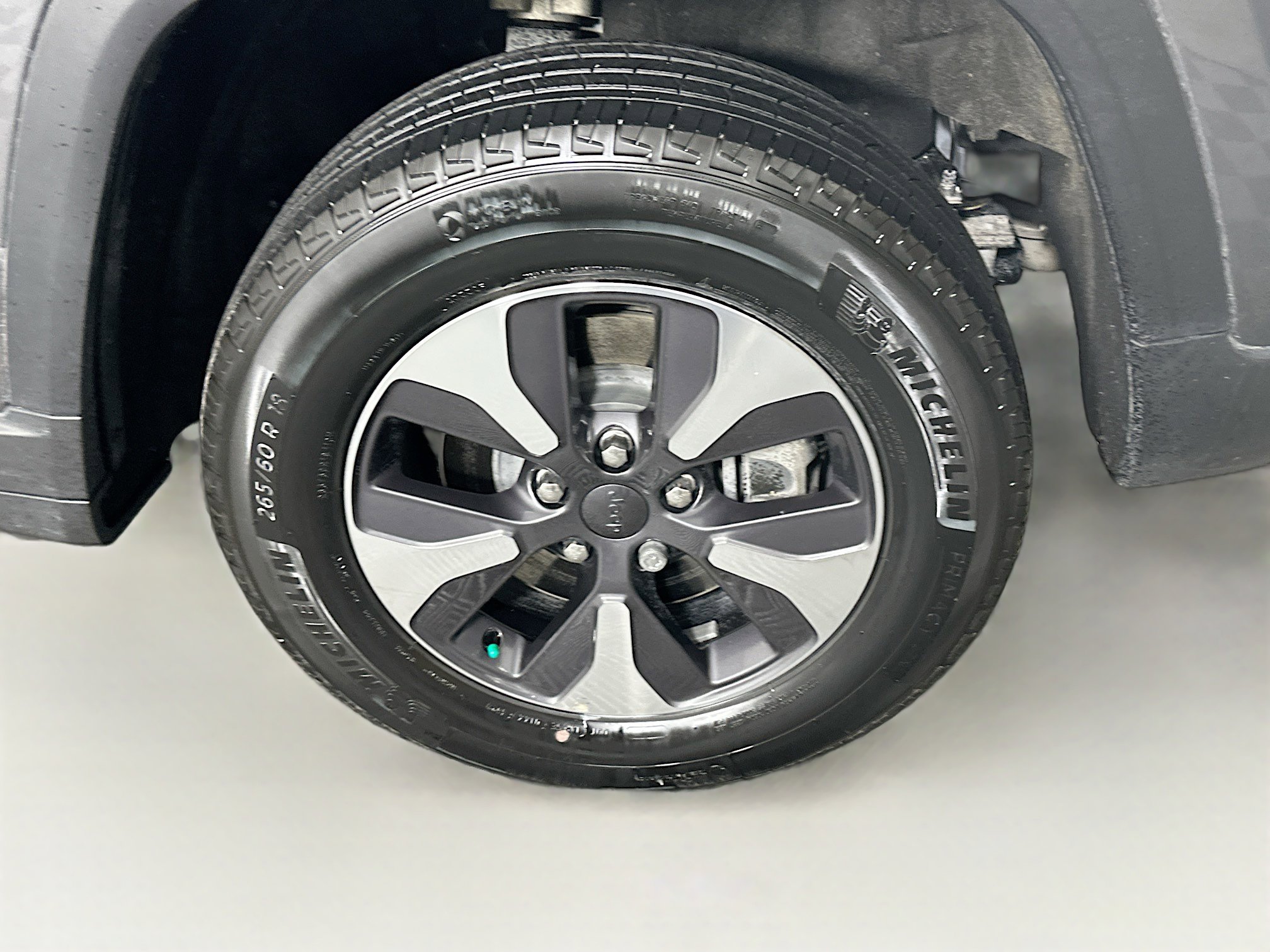 Used 2022 Jeep Grand Cherokee Limited 4xe w/ Luxury Tech Group II image 11