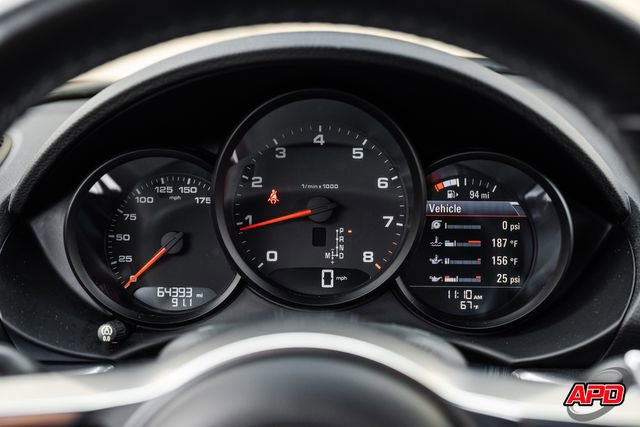 Used 2019 Porsche 718 Cayman RWD image 9