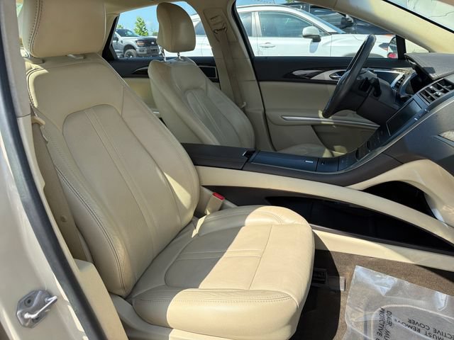 Used 2014 Lincoln MKZ w/ Equipment Group 102A Reserve FWD image 29