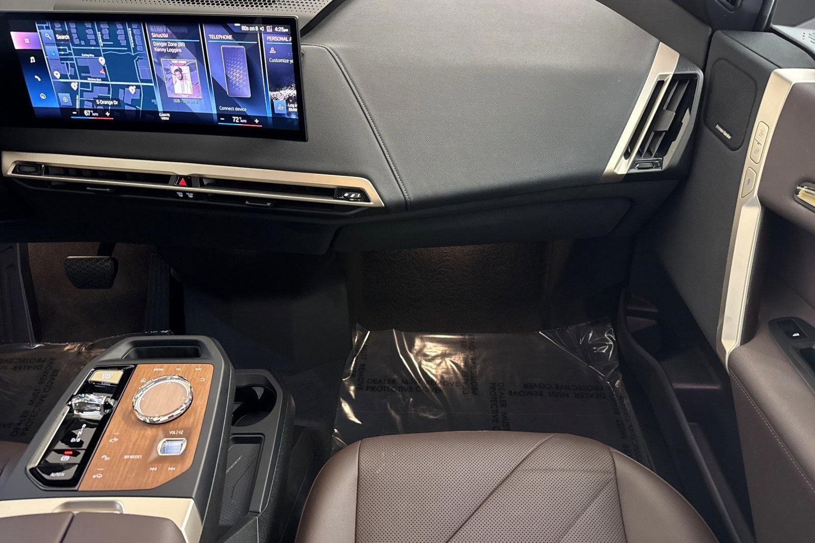 Certified 2023 BMW iX xDrive50 w/ Premium Package image 31