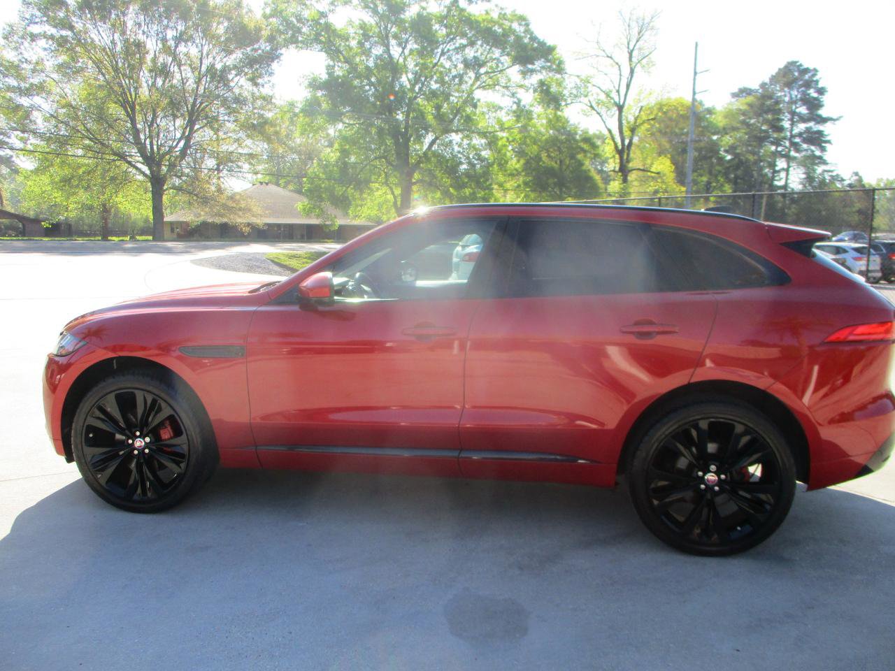 Used 2020 Jaguar F-PACE S image 7