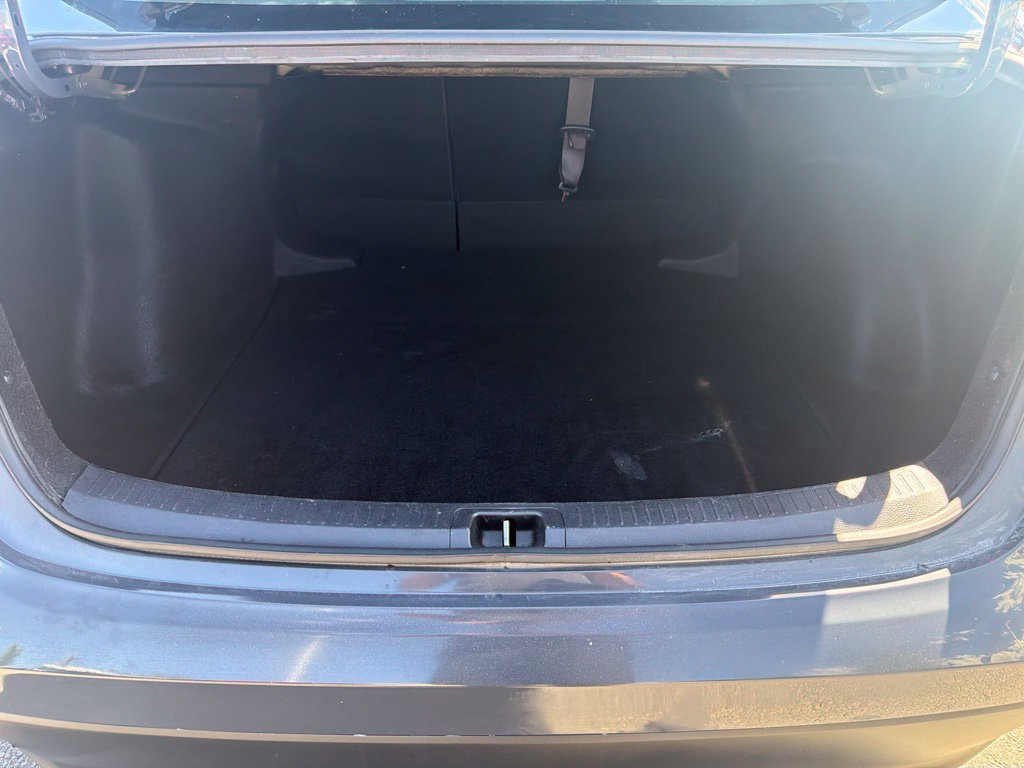 Used 2025 Toyota Corolla LE FWD image 16