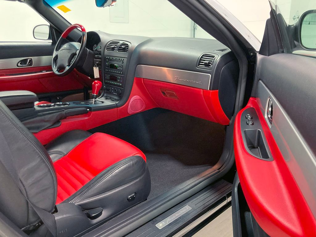 Used 2003 Ford Thunderbird image 69