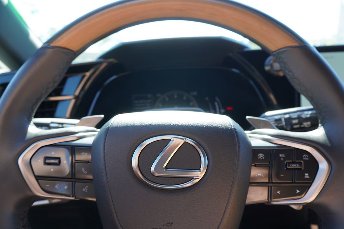 Used 2024 Lexus RX 350 Premium w/ Convenience Package image 29