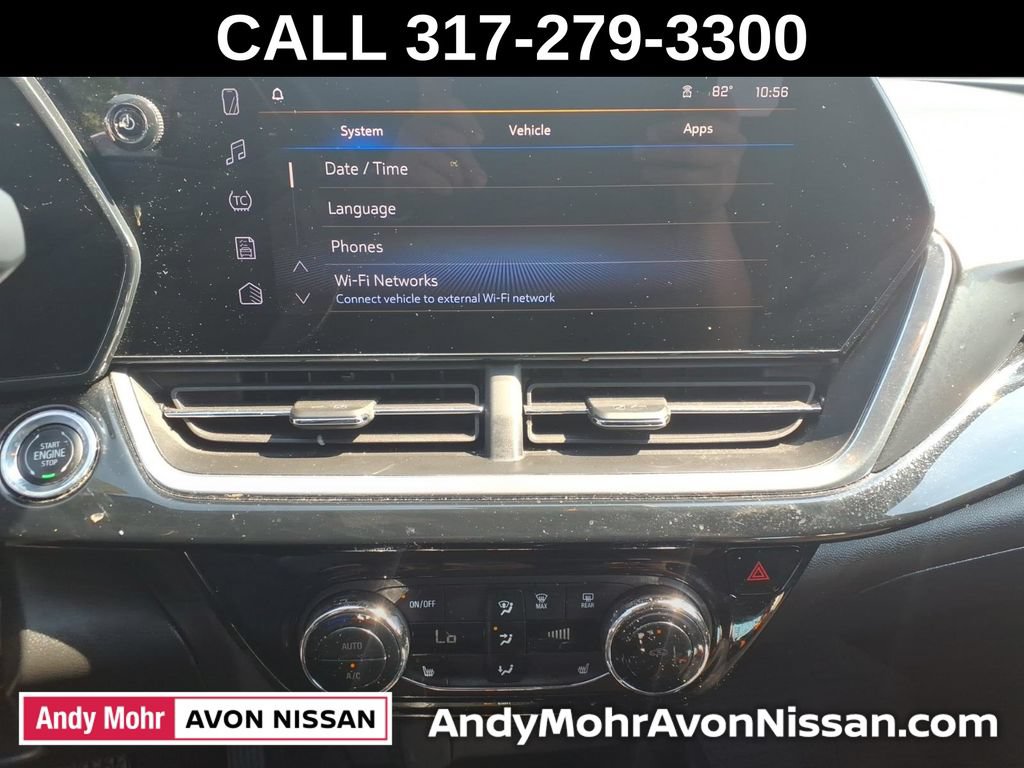 Used 2024 Chevrolet Trax RS w/ Sunroof Package FWD image 23