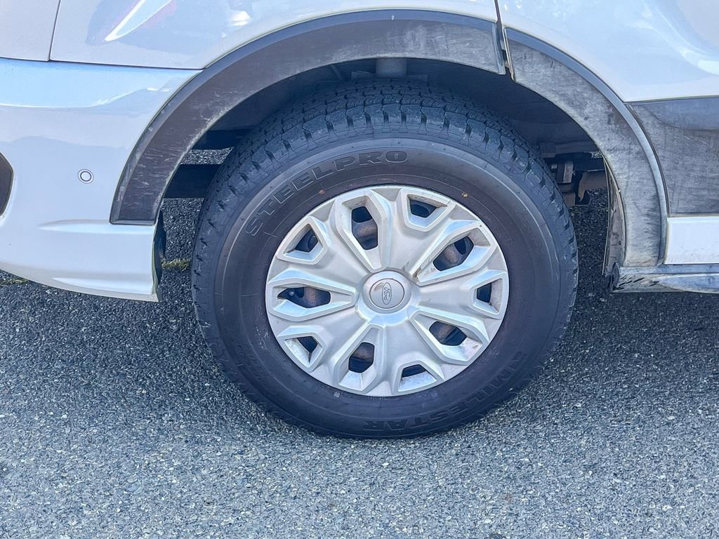 Used 2023 Ford Transit 350 XLT image 7