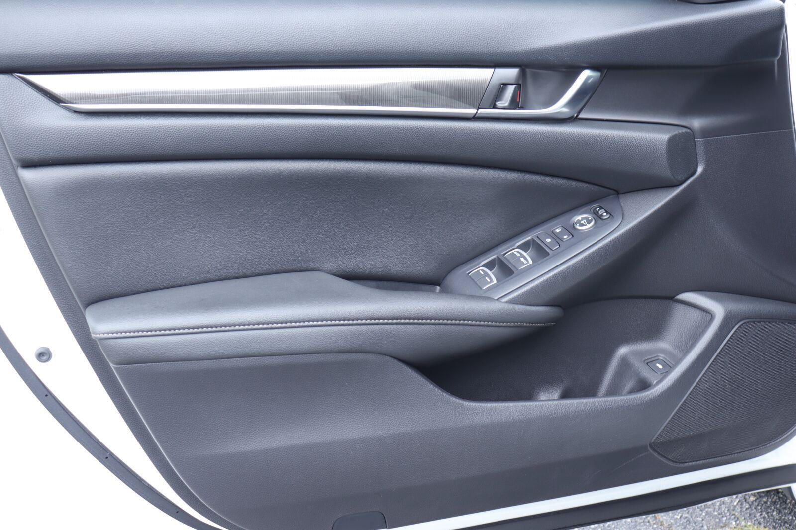 Used 2020 Honda Accord Sport image 9