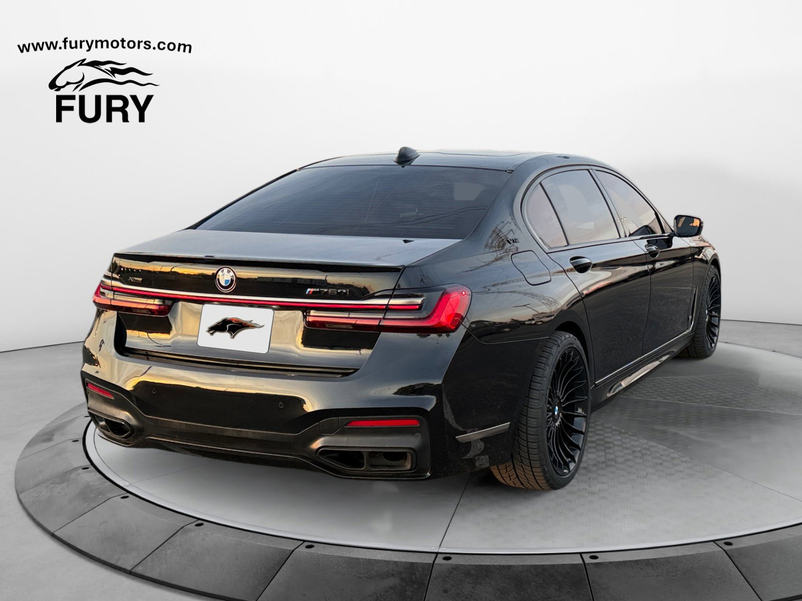 Used 2020 BMW M760i xDrive w/ Luxury Rear Seating Package AWD/4WD image 4