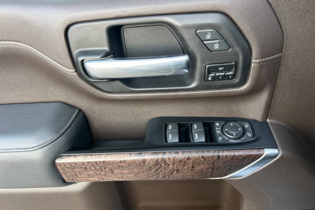 Used 2023 GMC Sierra 2500 Denali image 8
