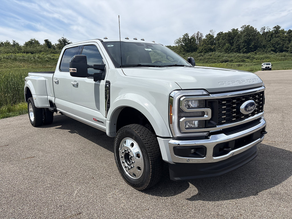 New 2026 Ford F450 Lariat w/ Lariat Ultimate Package AWD/4WD image 6