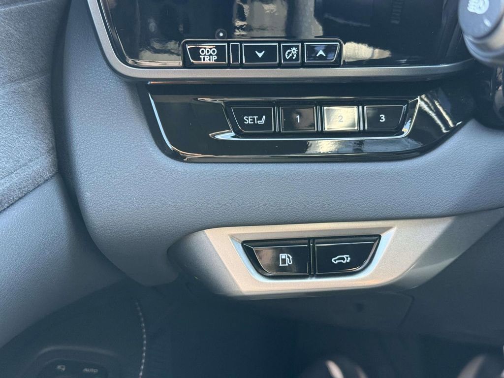 Used 2023 Lexus RX 500h F Sport w/ Accessory Package (2T) image 24