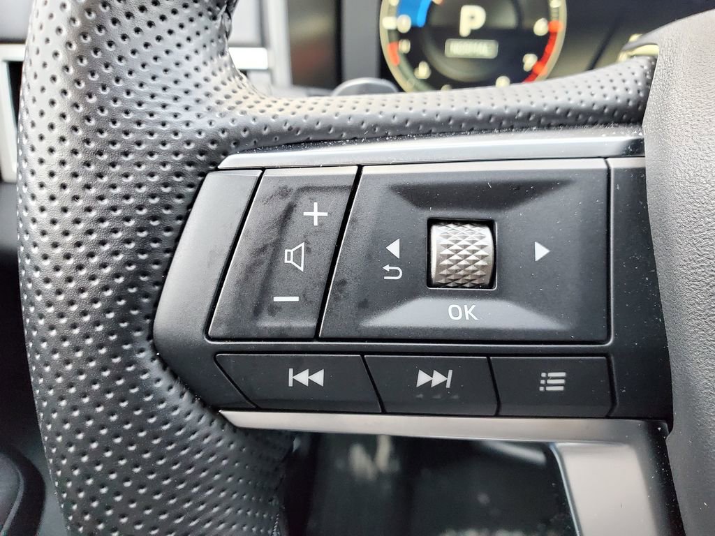 Used 2024 Mitsubishi Outlander SE image 25