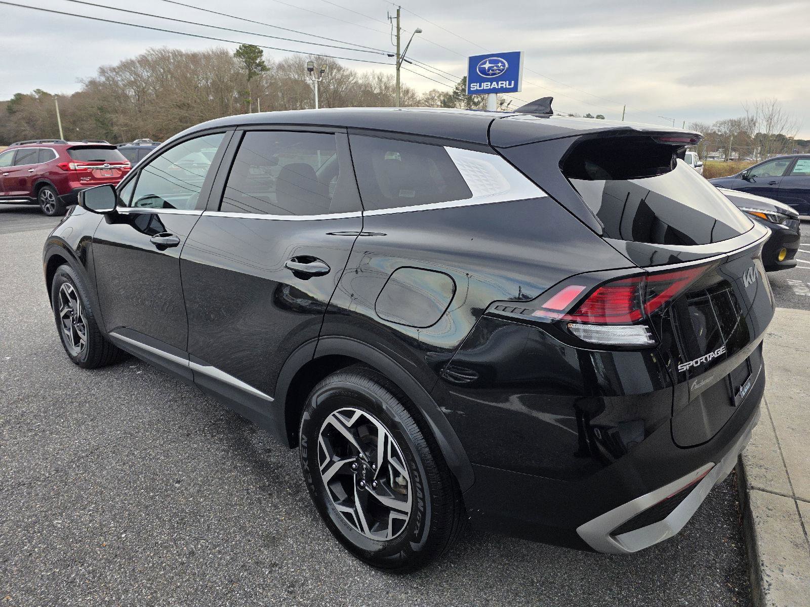 Used 2024 Kia Sportage LX image 8