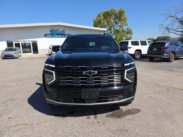 Used 2026 Chevrolet Suburban High Country w/ Sun And Tow Package AWD/4WD image 3