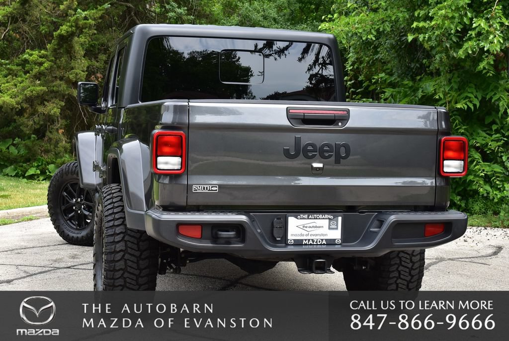 Used 2022 Jeep Gladiator Sport AWD/4WD image 16