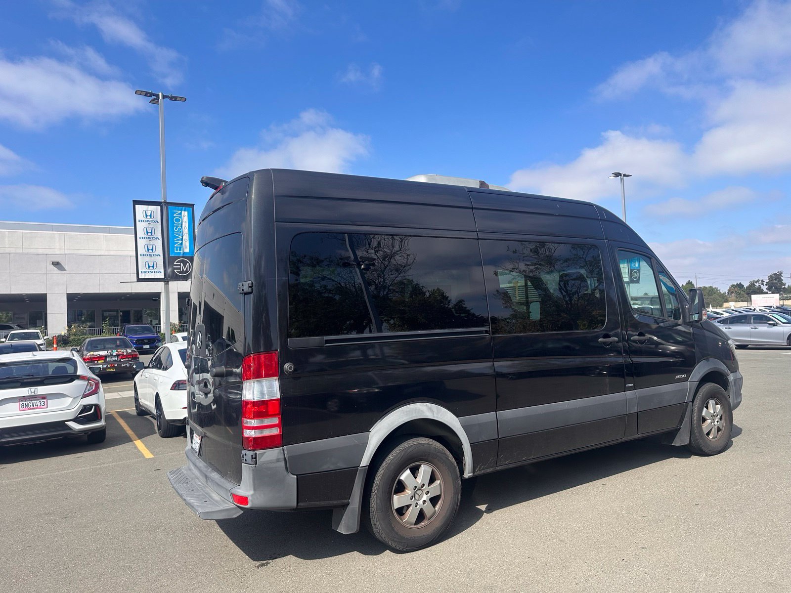 Used 2016 Mercedes-Benz Sprinter 2500 image 3