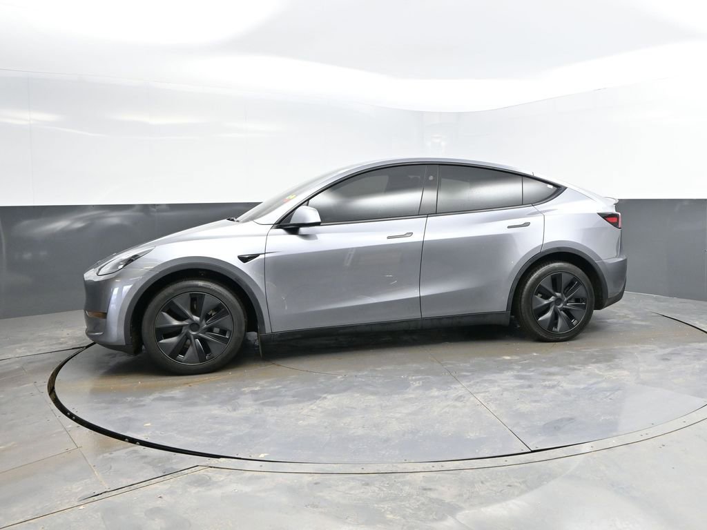 Used 2025 Tesla Model Y Long Range image 4