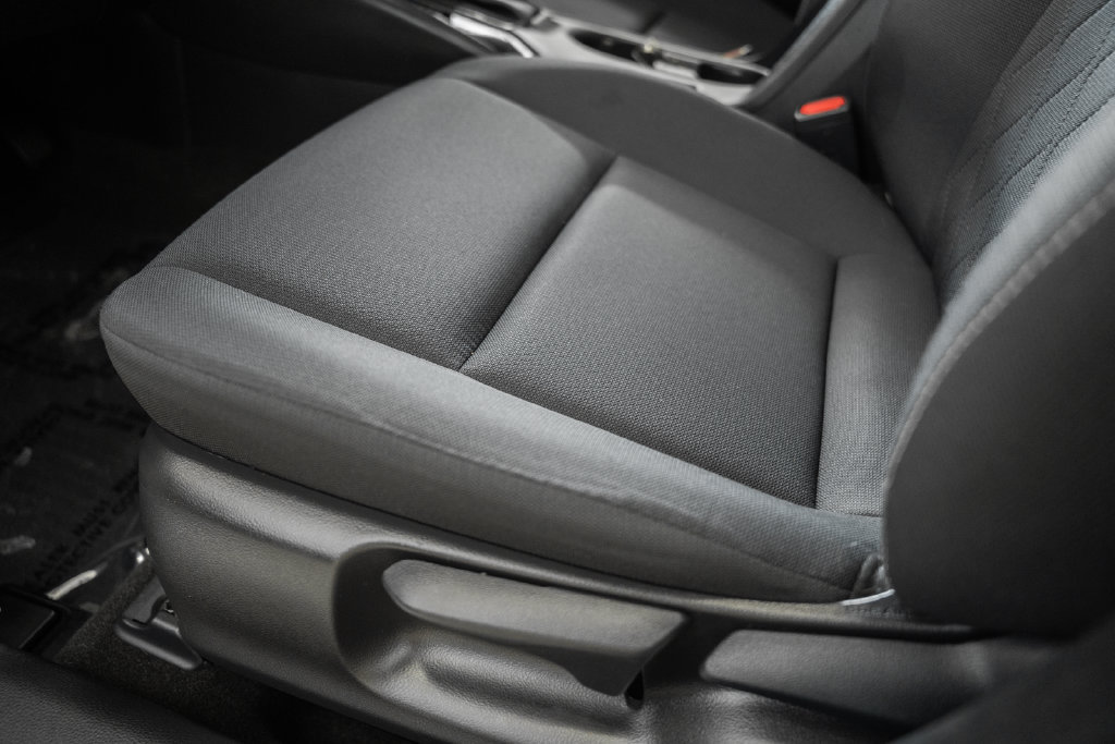 Certified 2025 Toyota Corolla LE w/ LE Premium Package FWD image 31