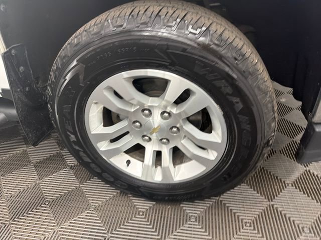 Used 2018 Chevrolet Silverado 1500 LT w/ All Star Edition AWD/4WD image 37