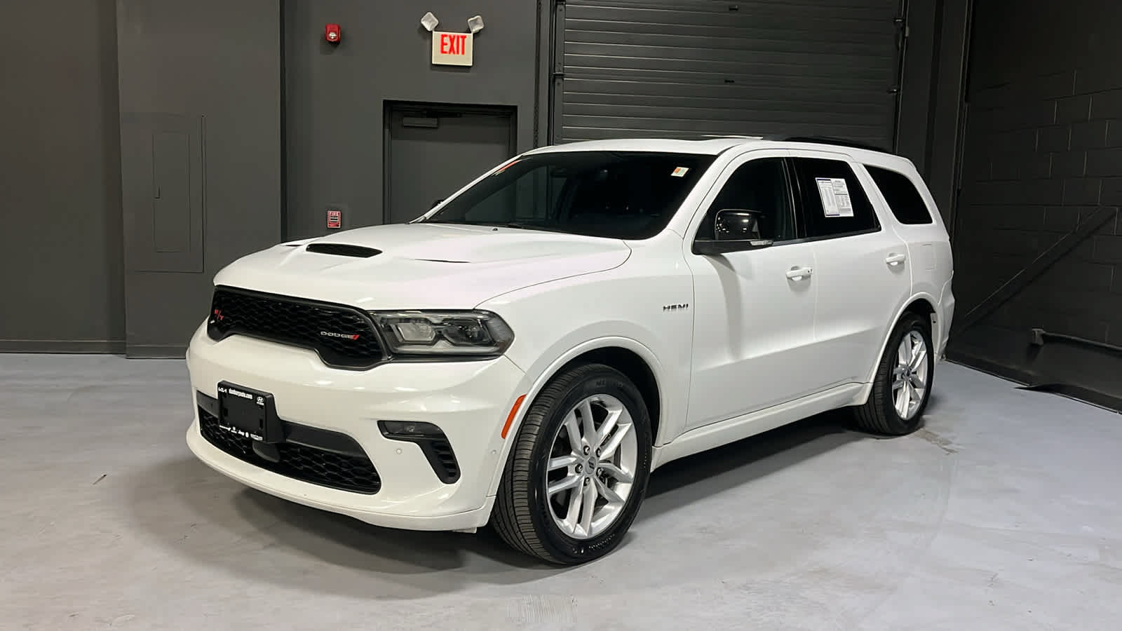 Used 2023 Dodge Durango R/T AWD/4WD image 3