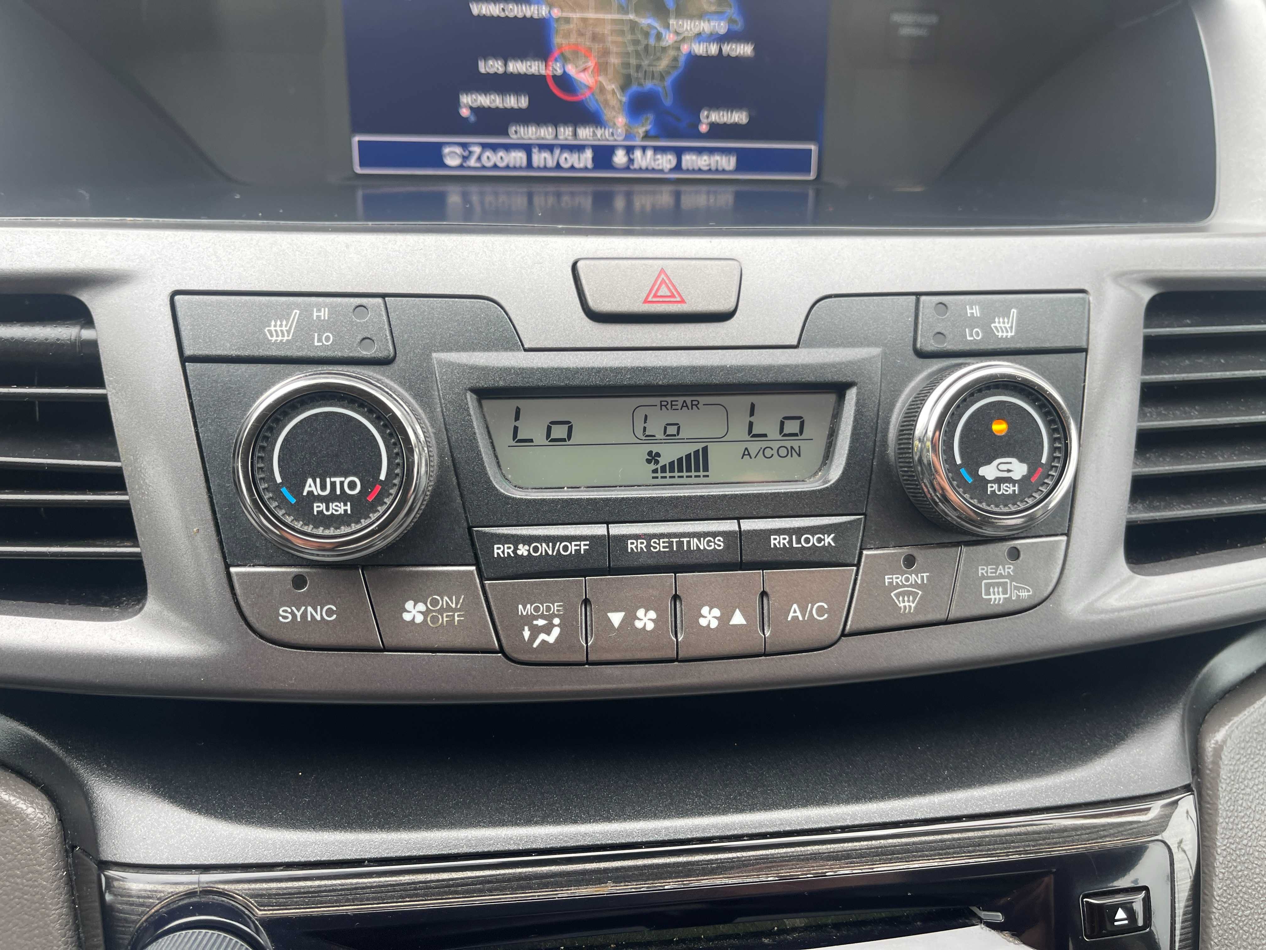 Used 2014 Honda Odyssey Touring Elite image 29