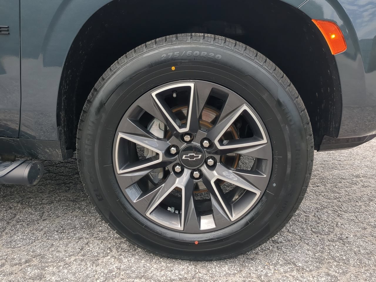Used 2021 Chevrolet Tahoe Z71 w/ Z71 Signature Package AWD/4WD image 9