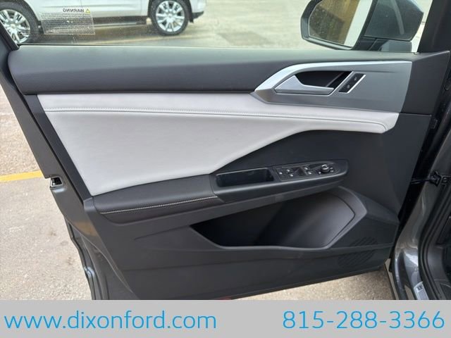 New 2026 Volkswagen Taos SE image 22