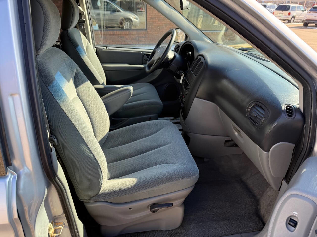 Used 2005 Dodge Grand Caravan SE w/ Popular Equipment Group I image 21