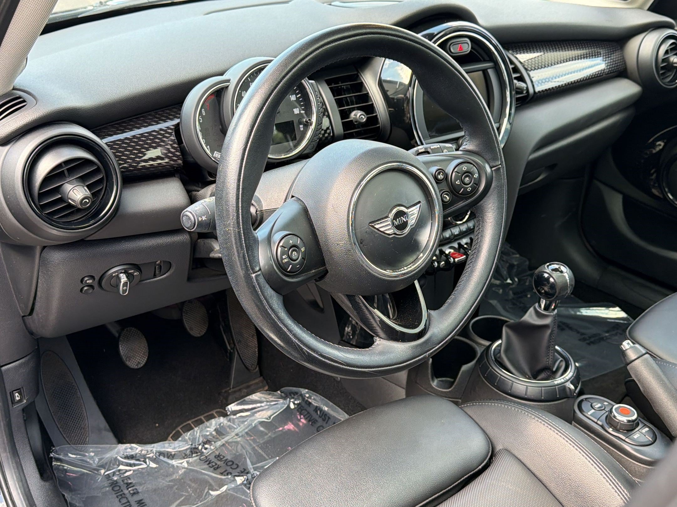 Used 2017 MINI Cooper S FWD image 4