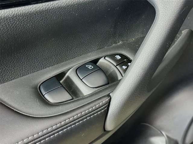 Certified 2022 Nissan Rogue Sport SL w/ Premium Package FWD image 21
